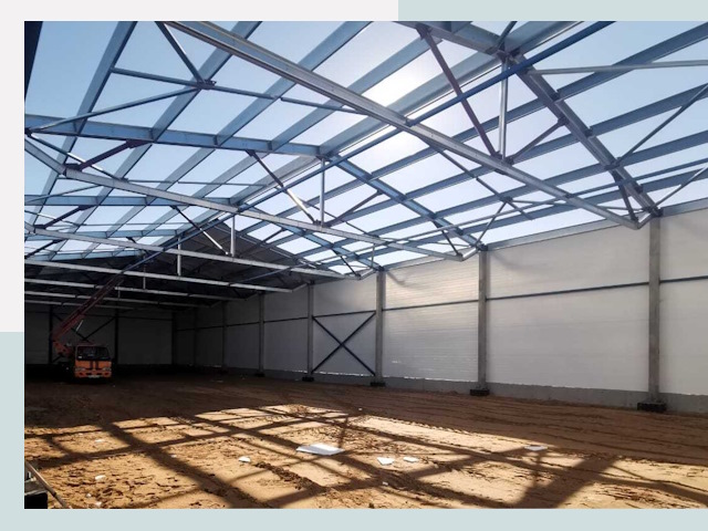 Строительство сенохранилищ в Острогожске